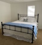 King bed /upstairs